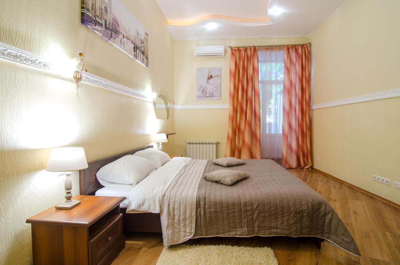 Apartment At Malaya Zhytomyrska 5 Kyjev Exteriér fotografie
